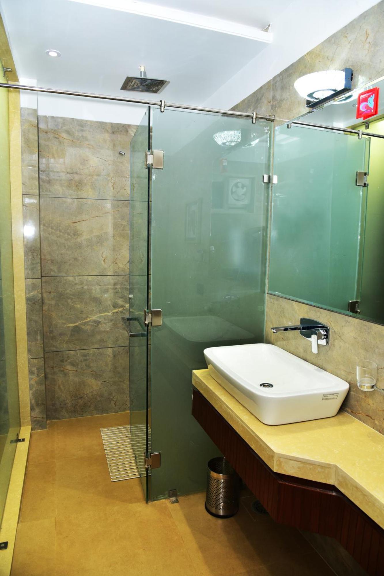 Hotel Divine Peak Pachmarhi Luaran gambar