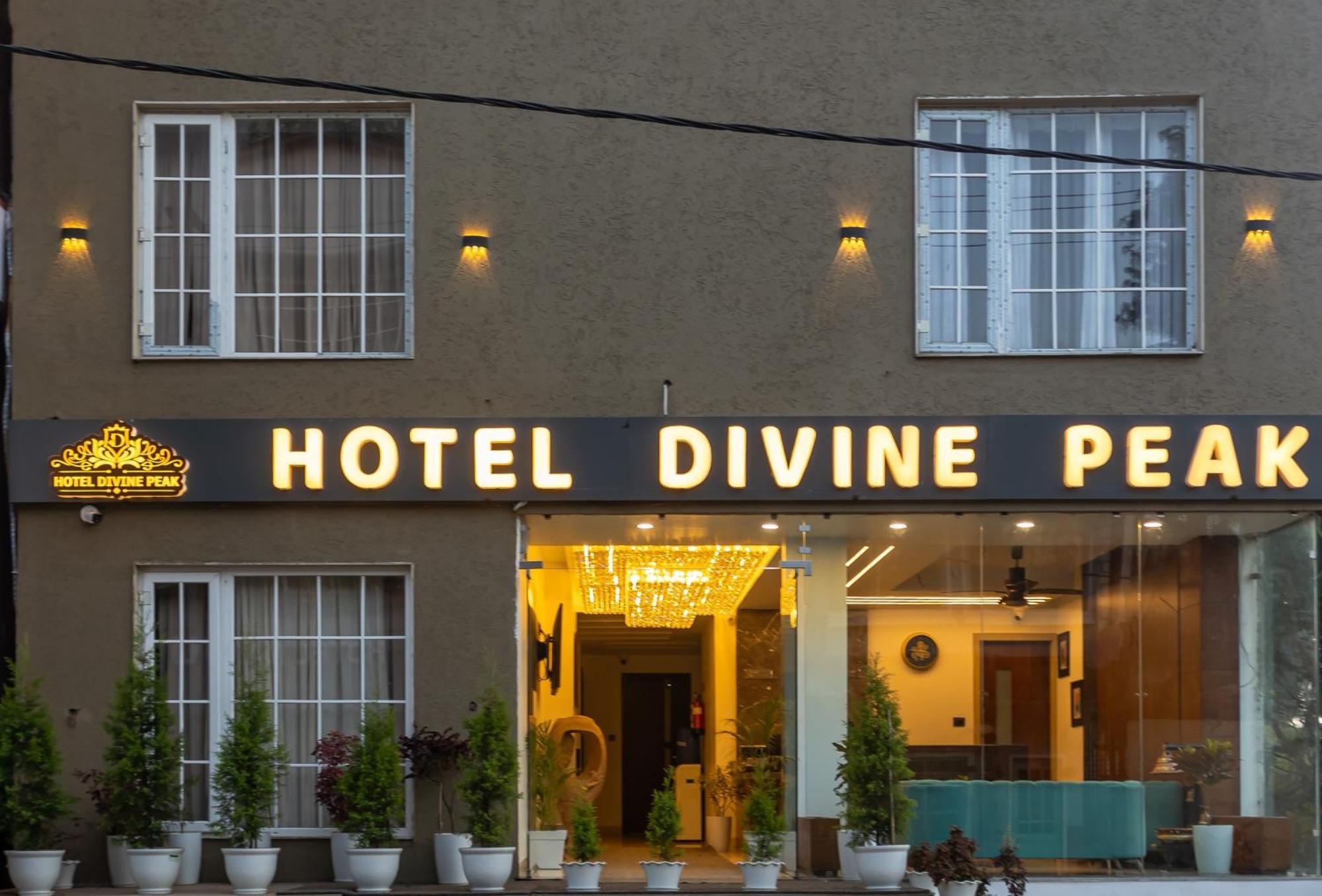 Hotel Divine Peak Pachmarhi Luaran gambar